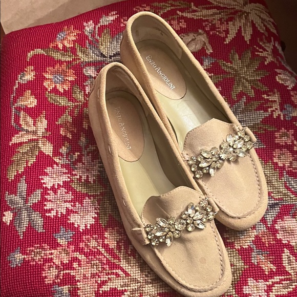 Enzo Angiolini Crystal Embellished Tan Loafers - Picture 1 of 4